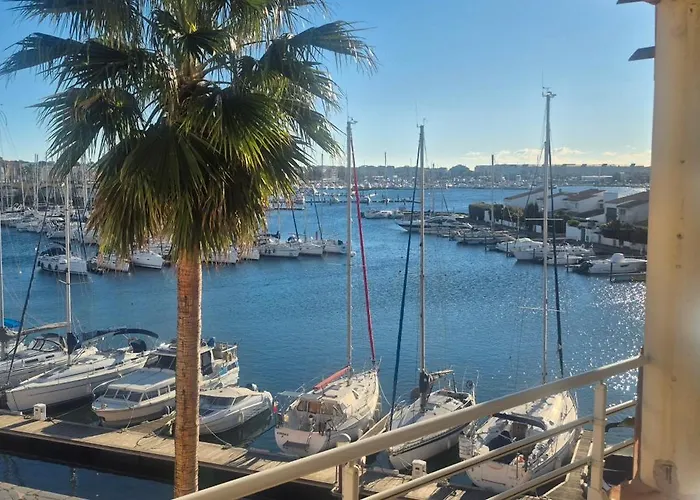 Le Matago A36, Superbe T2 Avec Vue Sur Le Port, Parking, Piscine, Clim Apartment