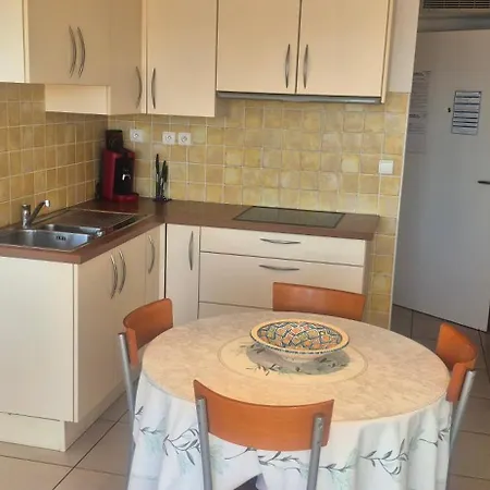Le Matago A36, Superbe T2 Avec Vue Sur Le Port, Parking, Piscine, Clim Apartamento Agde